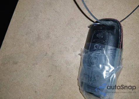 2017 Ford Mustang Ecoboost z USA, uszkodzony, nr VIN 1FA6P8TH2H5218175